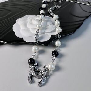 Chanel black and white necklace
